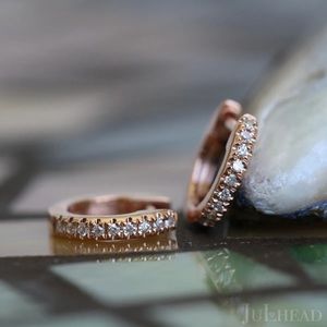 Modern Mood Rose Gold Diamond Huggie